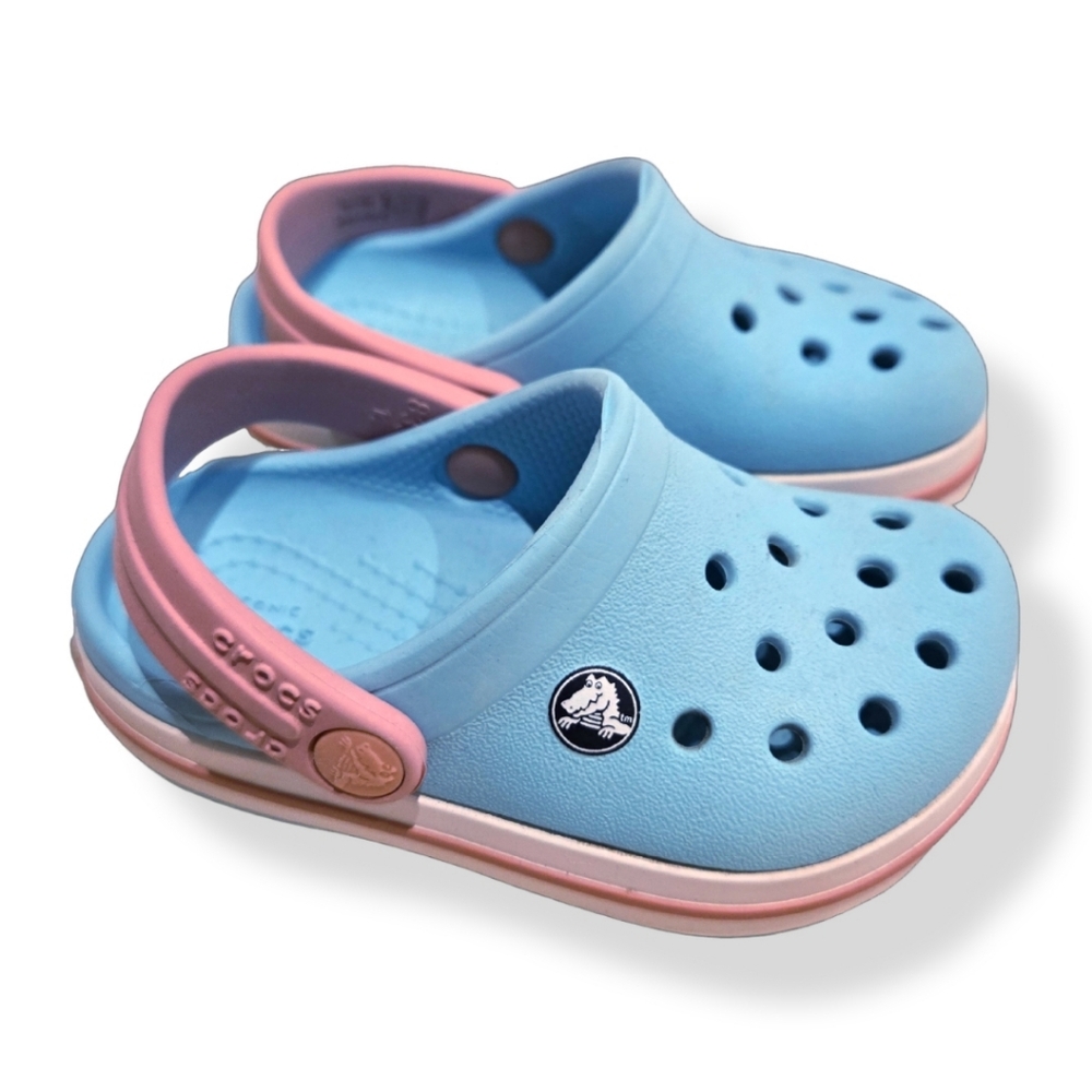 Like New CROCS Crocband Clog Kids – Rare Ice Blue/White Color – Size C5 - Picture 4 of 9